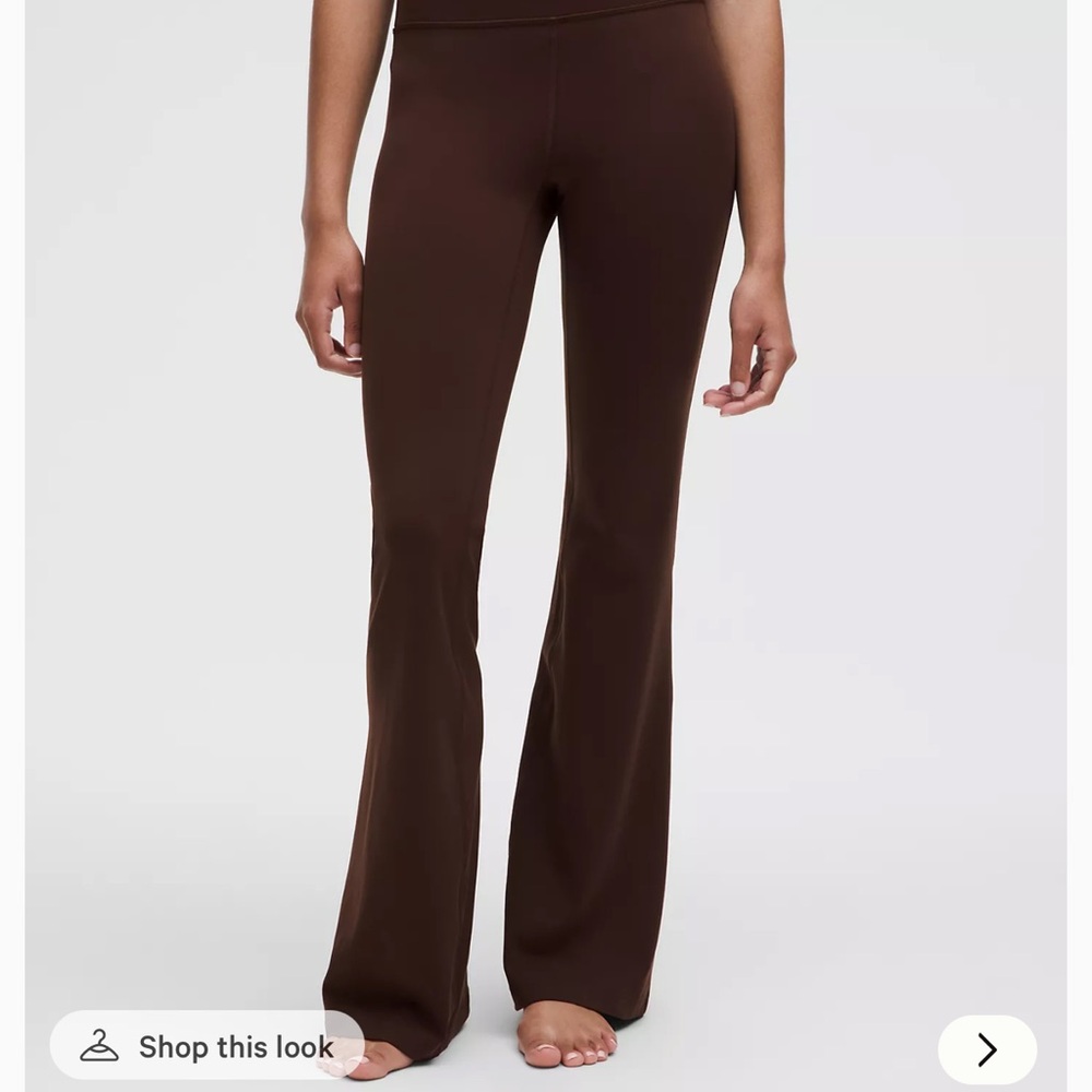 Lululemon Groove Nulu High-Rise Flared Pant
Short